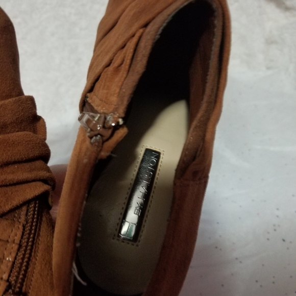 SOLD H By Halston Booties Women's - Picture 5 of 8